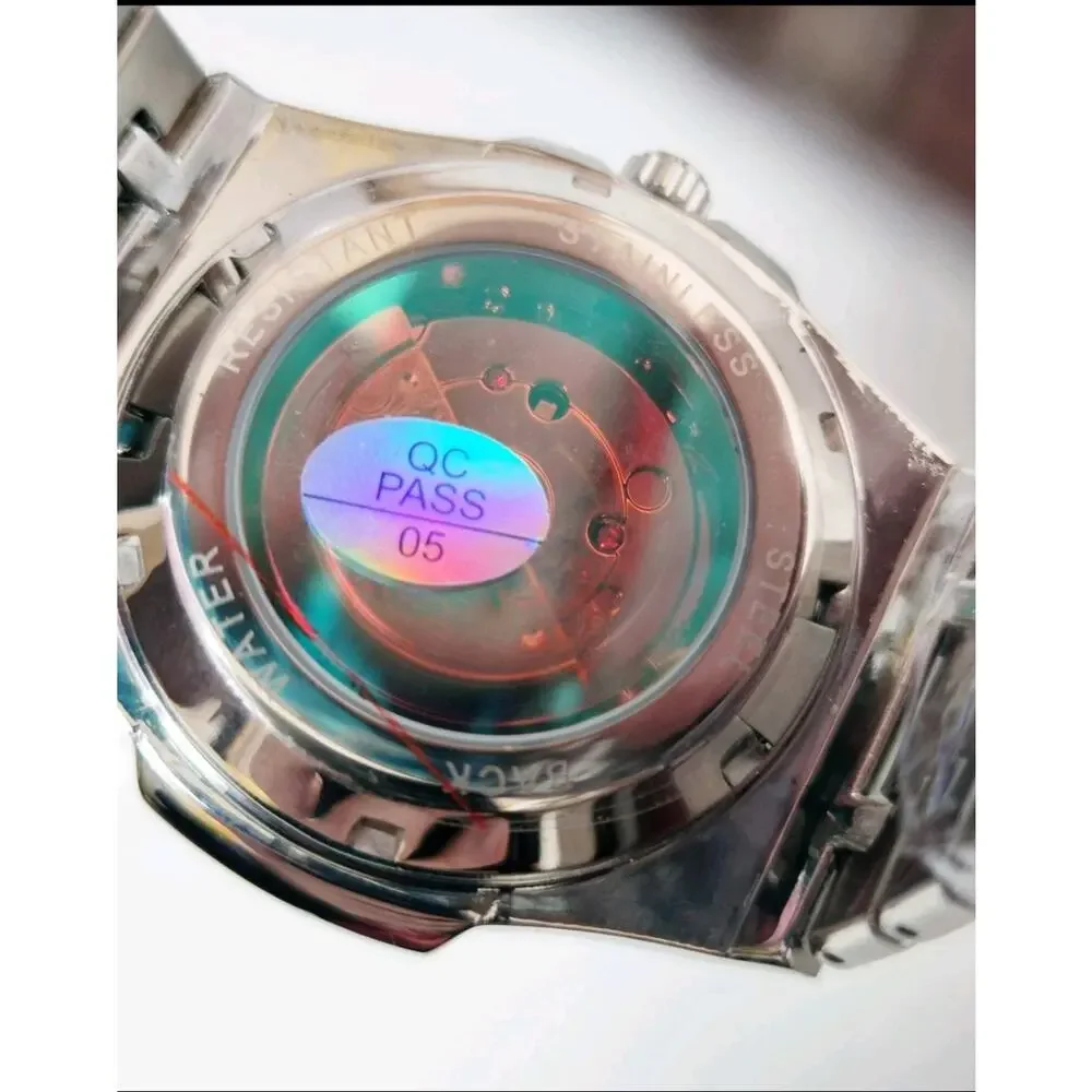 Goobasen Automatic Ice/Tiffany Blue Dial Watch, W/ Auto. Watch Winder